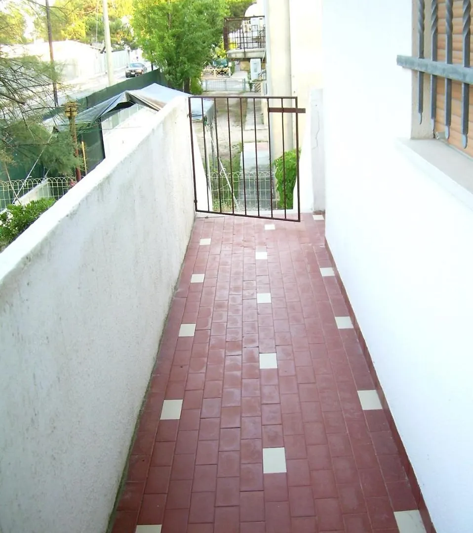 Apartment In Rosolina Mare 33096